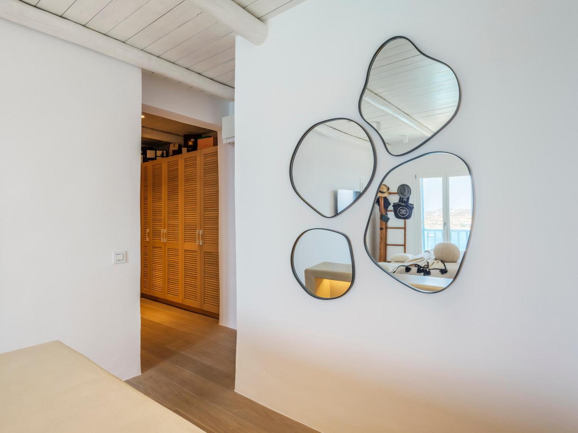 V&V Guest House - Luxury Suites Ornos  Eksteriør billede