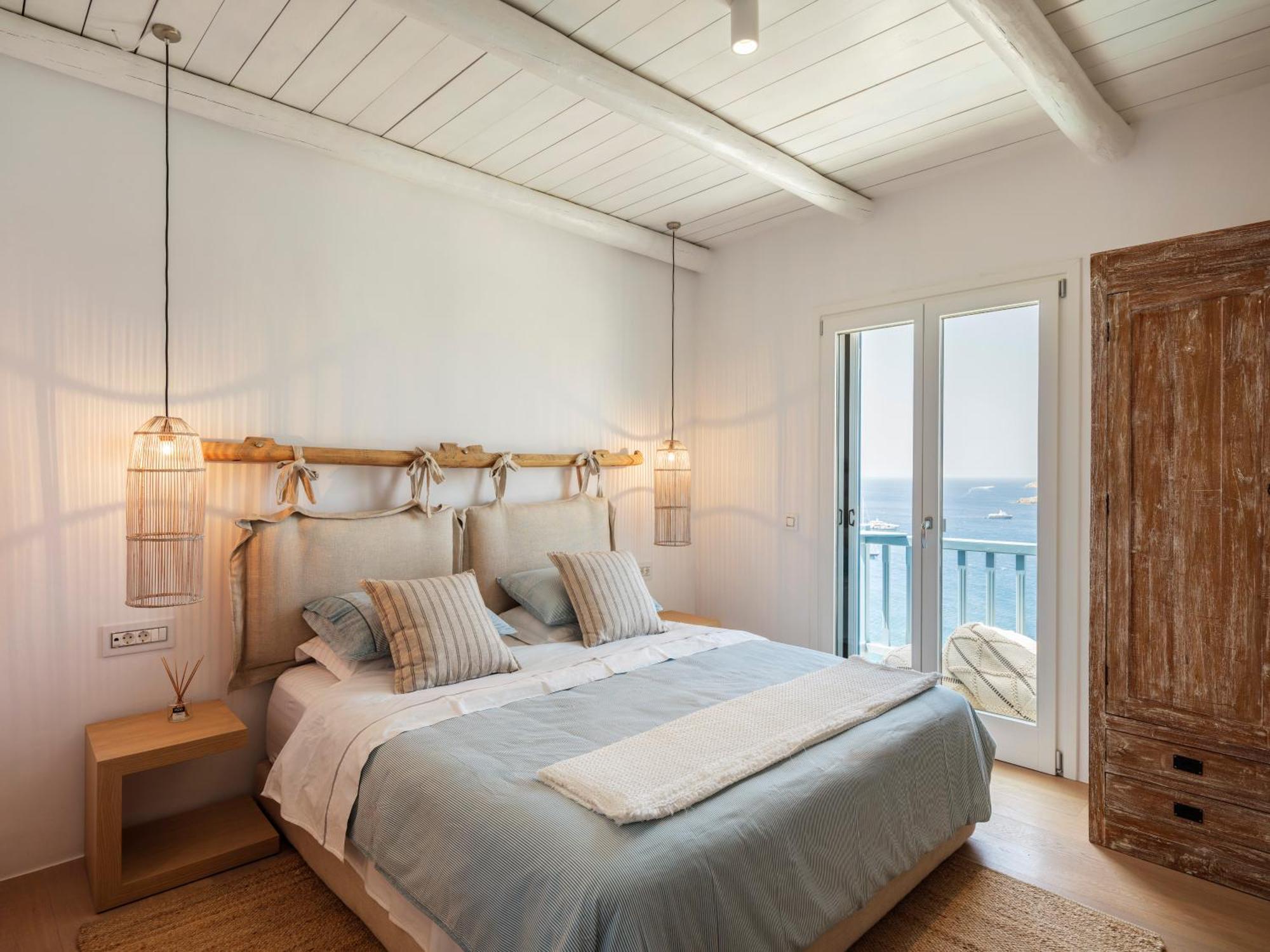 V&V Guest House - Luxury Suites Ornos  Eksteriør billede