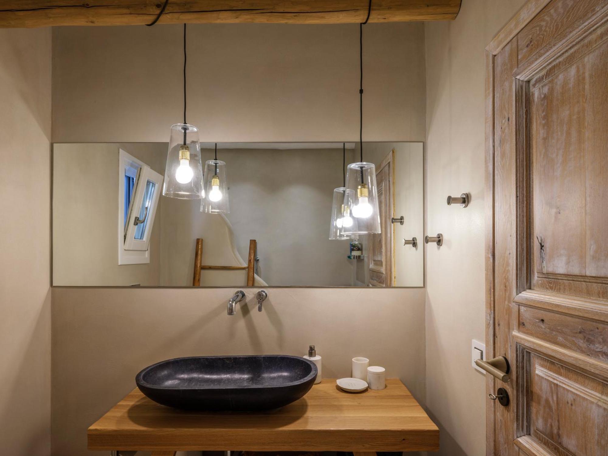 V&V Guest House - Luxury Suites Ornos  Eksteriør billede