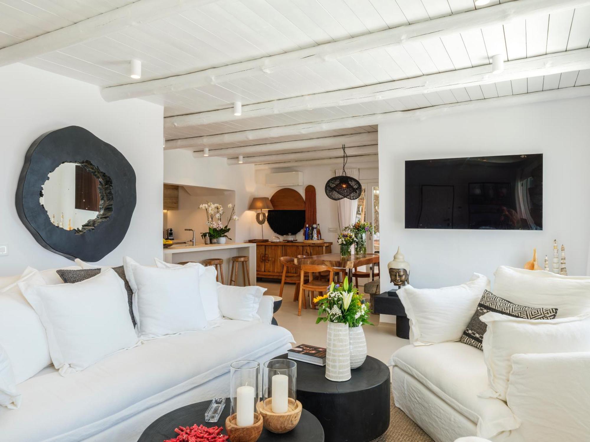 V&V Guest House - Luxury Suites Ornos  Eksteriør billede