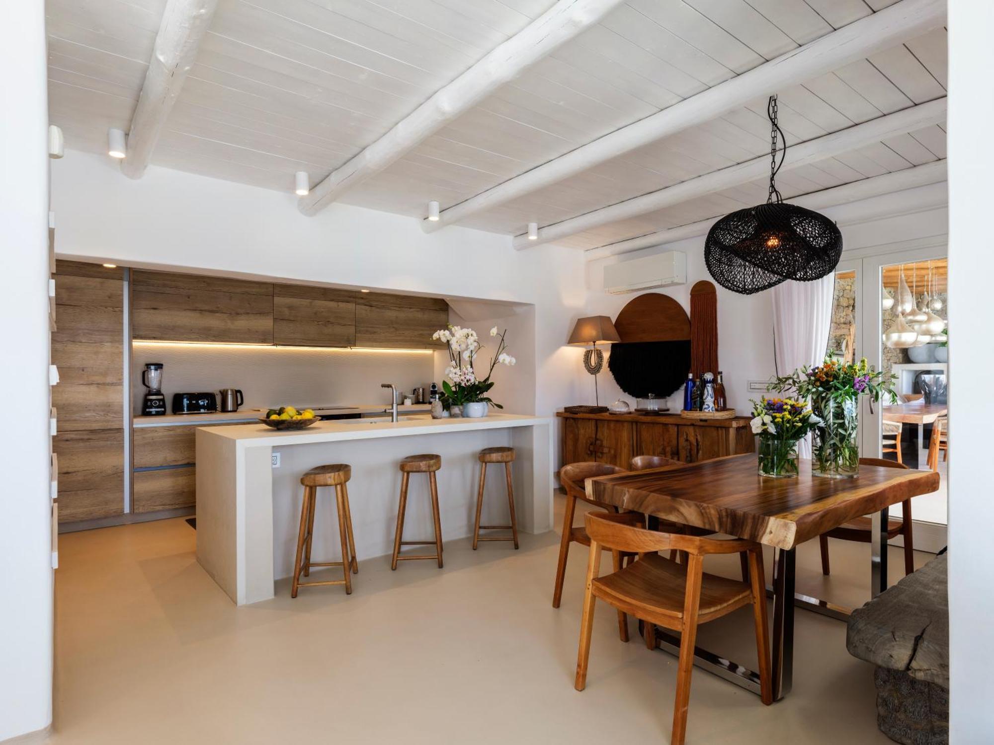 V&V Guest House - Luxury Suites Ornos  Eksteriør billede
