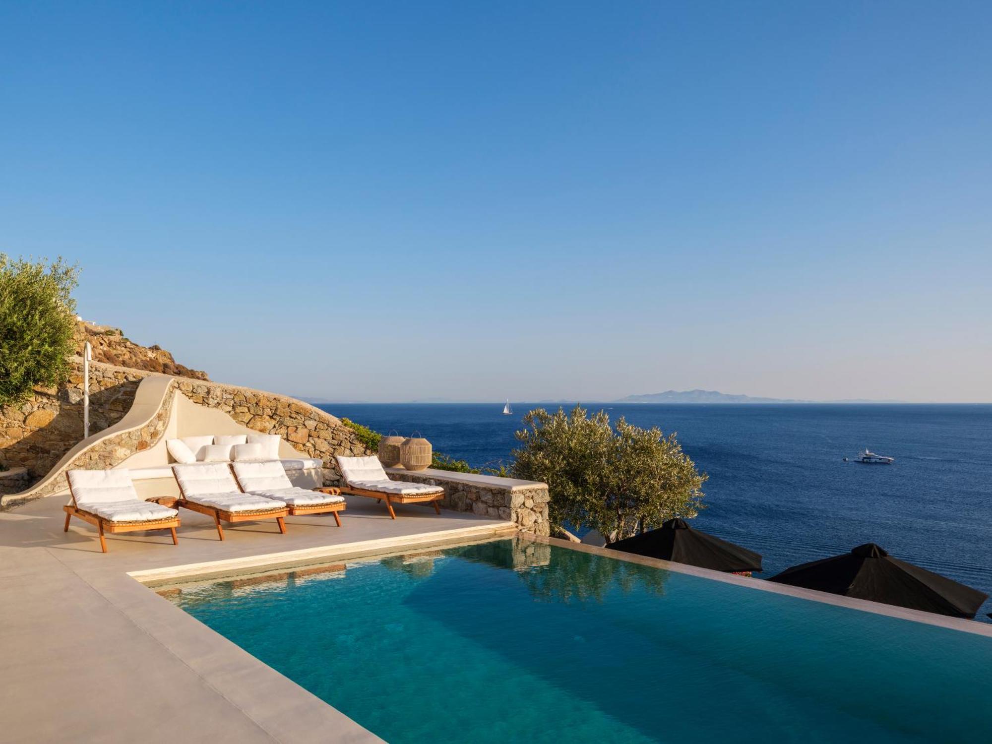 V&V Guest House - Luxury Suites Ornos  Eksteriør billede