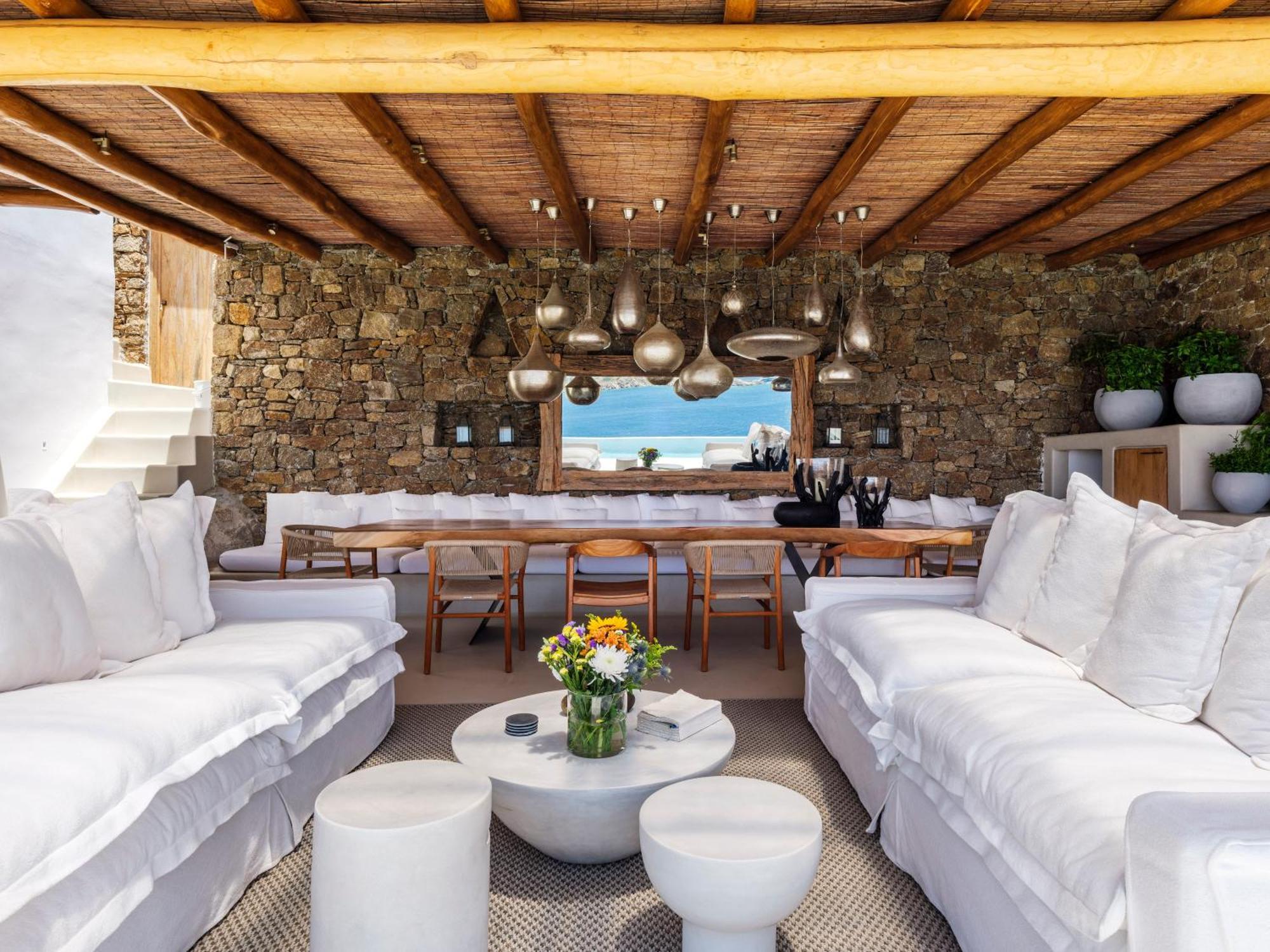 V&V Guest House - Luxury Suites Ornos  Eksteriør billede