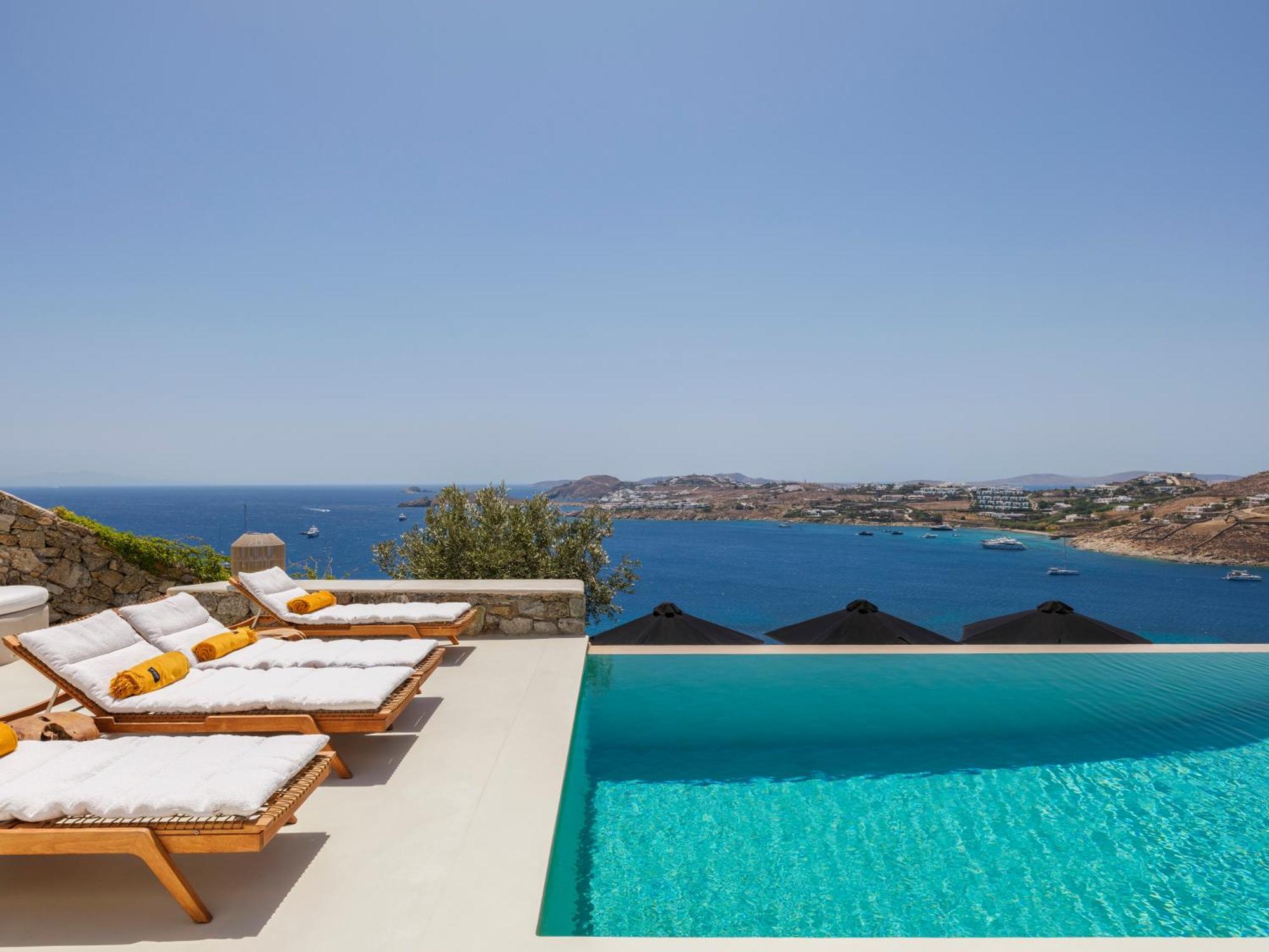 V&V Guest House - Luxury Suites Ornos  Eksteriør billede