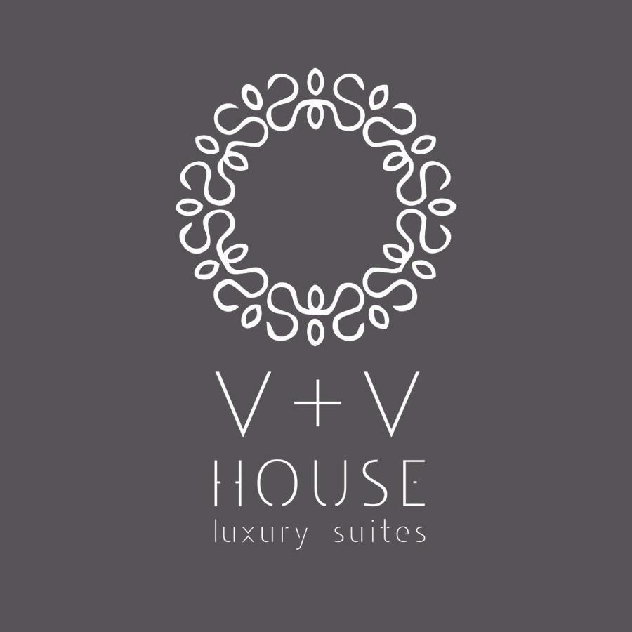 V&V Guest House - Luxury Suites Ornos  Eksteriør billede